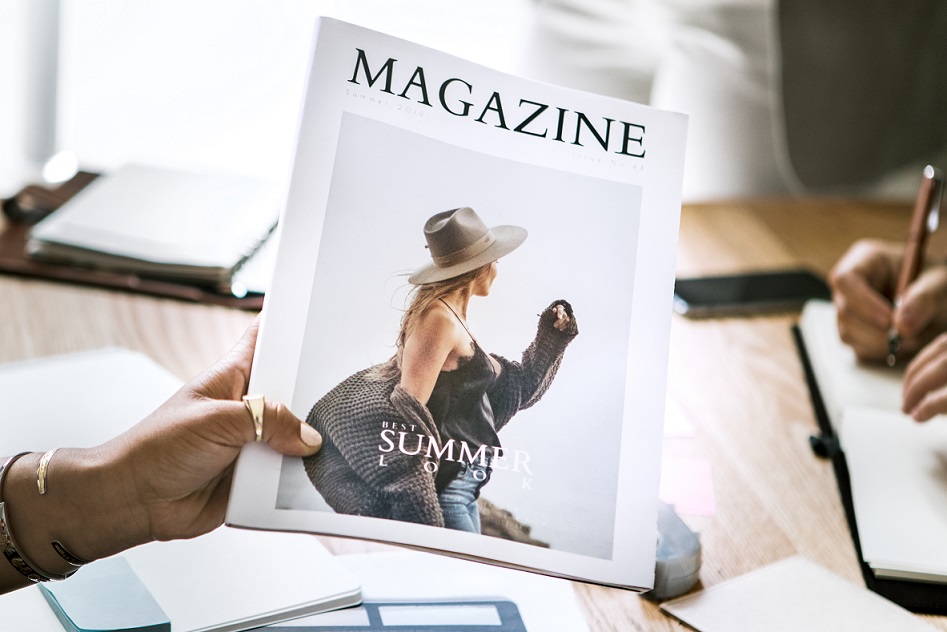 What Are the Advantages of Magazine Cover Wrap Advertising?